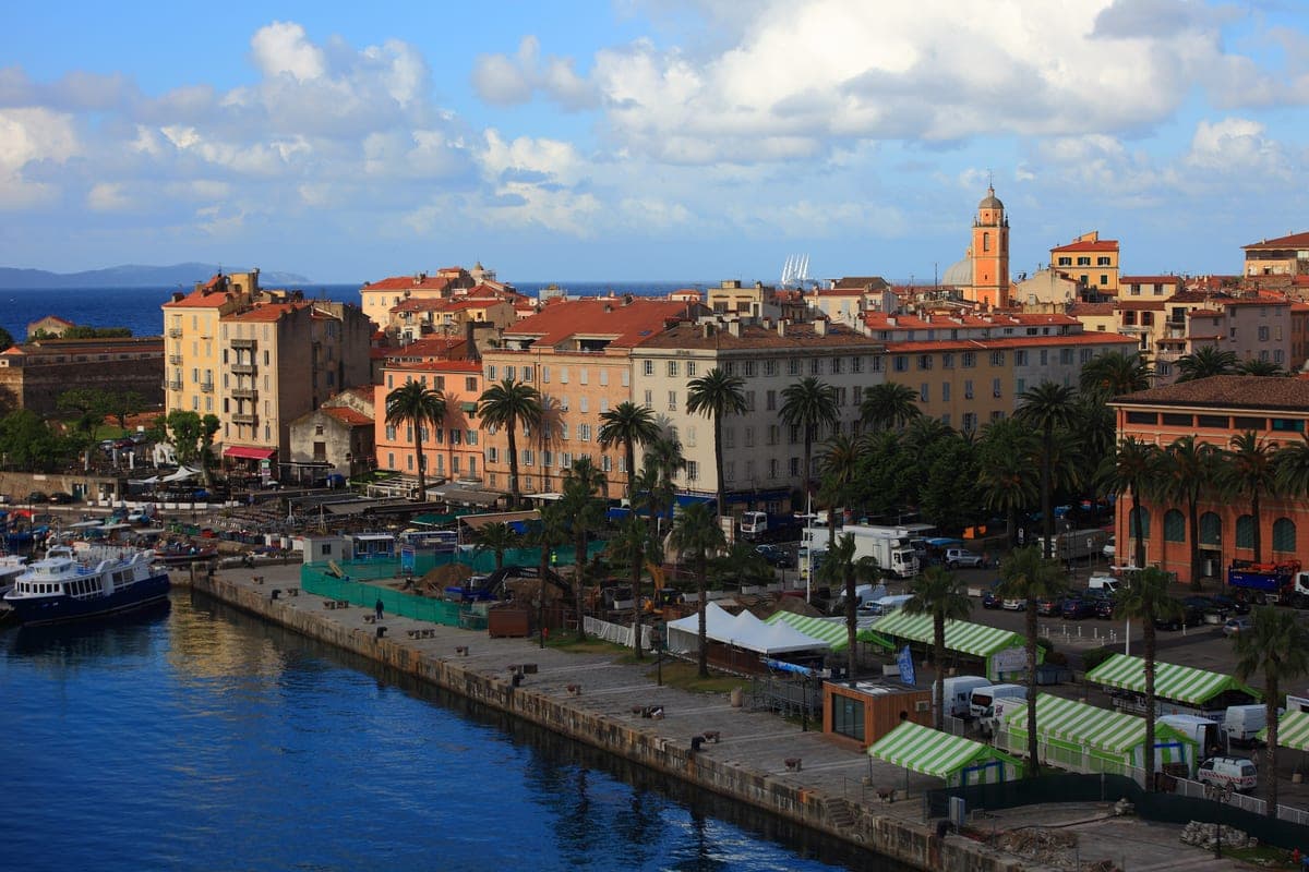 Ajaccio (20000)