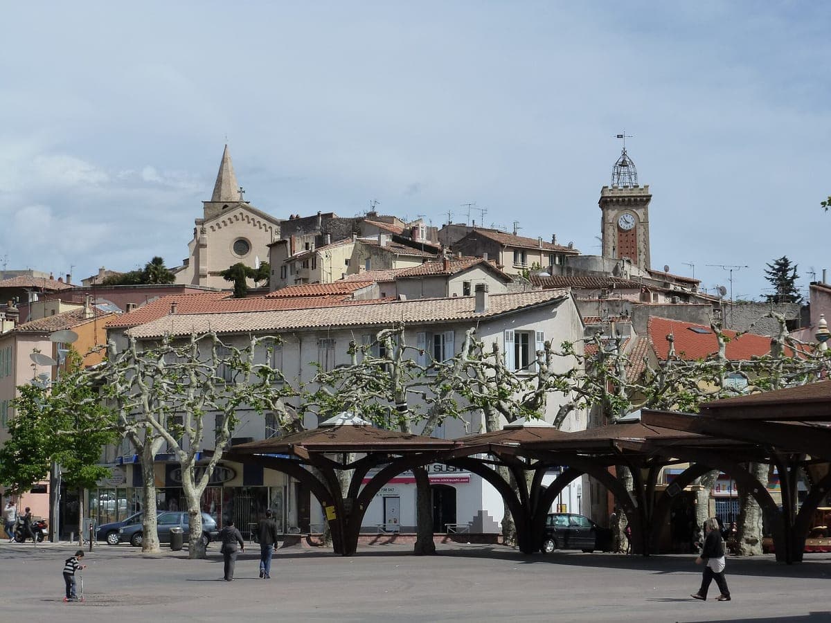 Aubagne (13400)