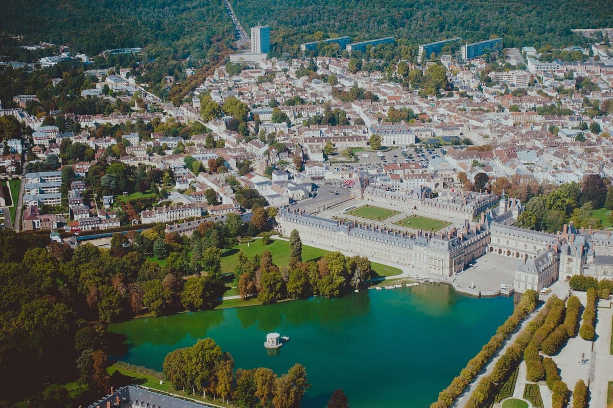 Fontainebleau (77300)