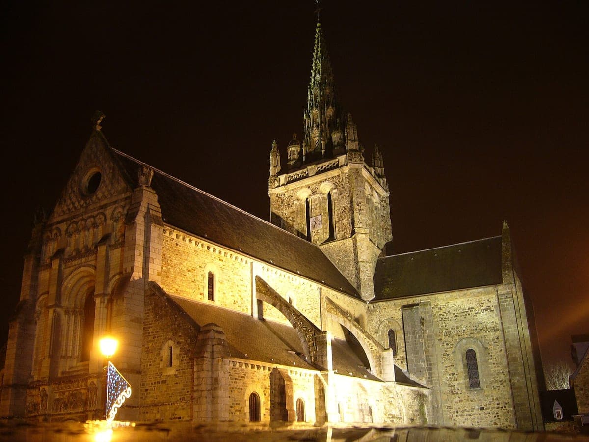 Laval (53000)