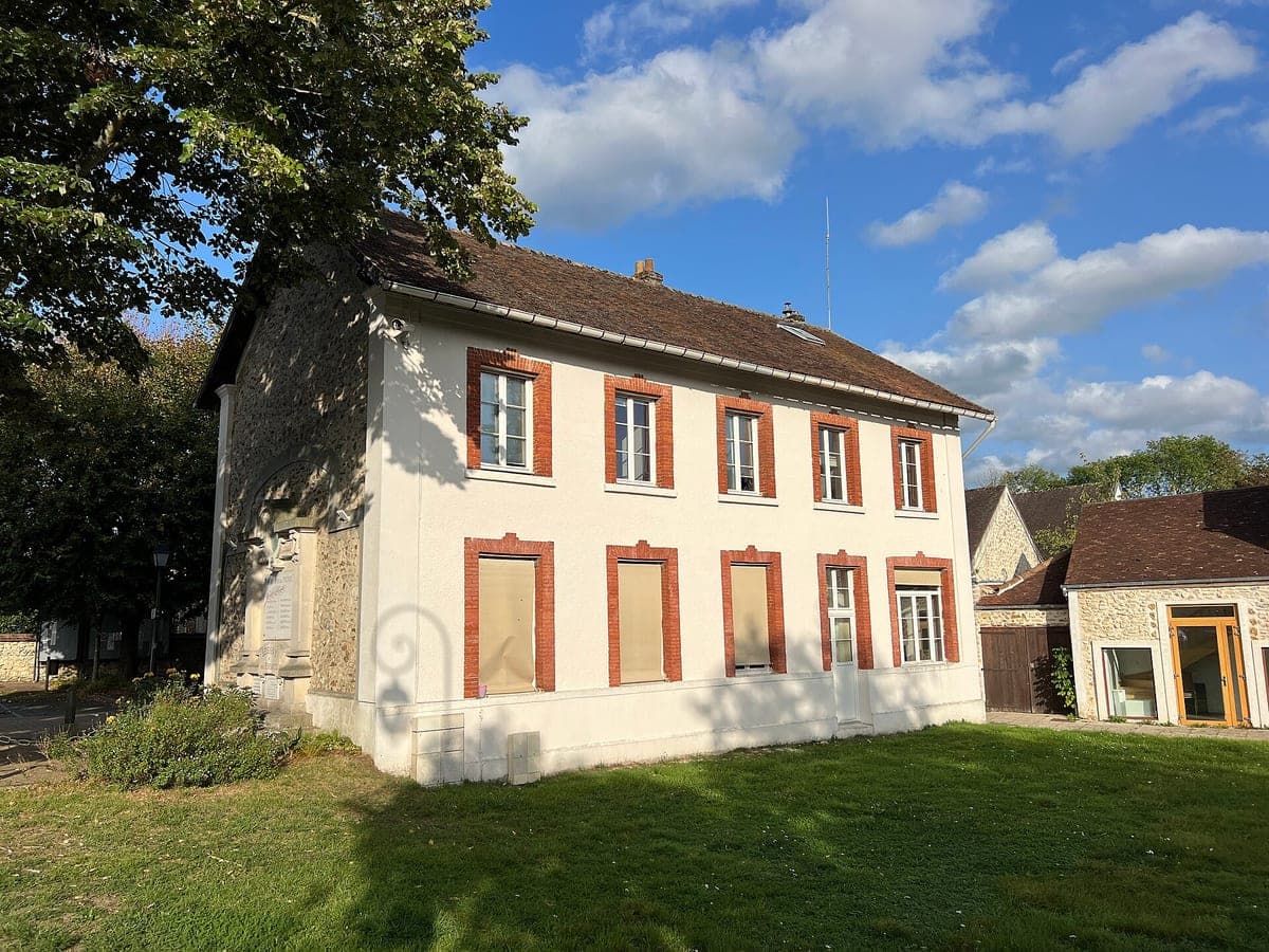 Lésigny (77150)
