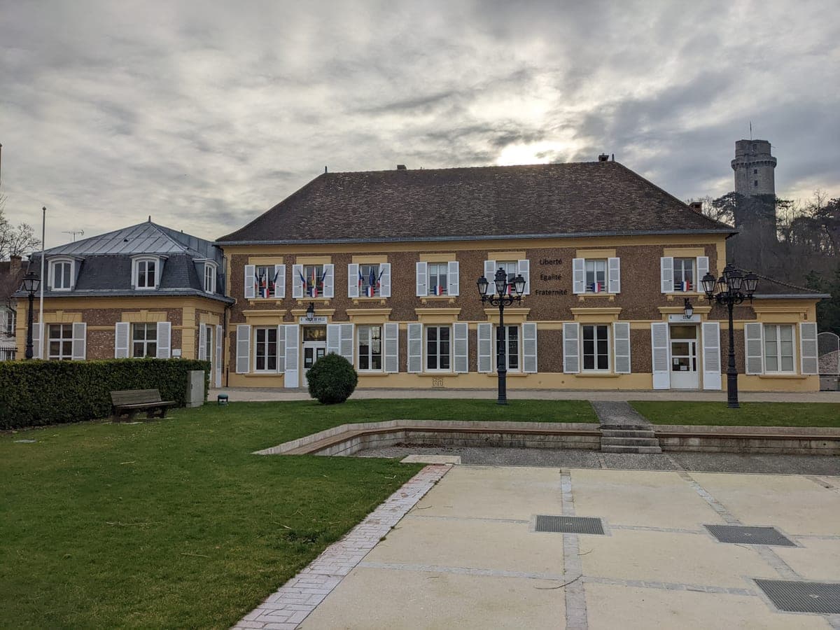 Montlhéry (91310)