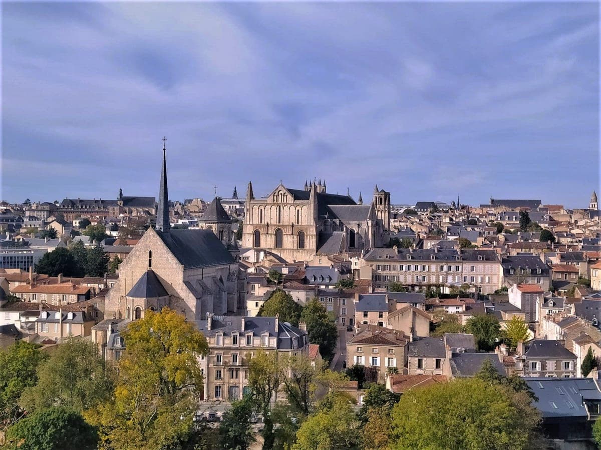 Poitiers (86000)