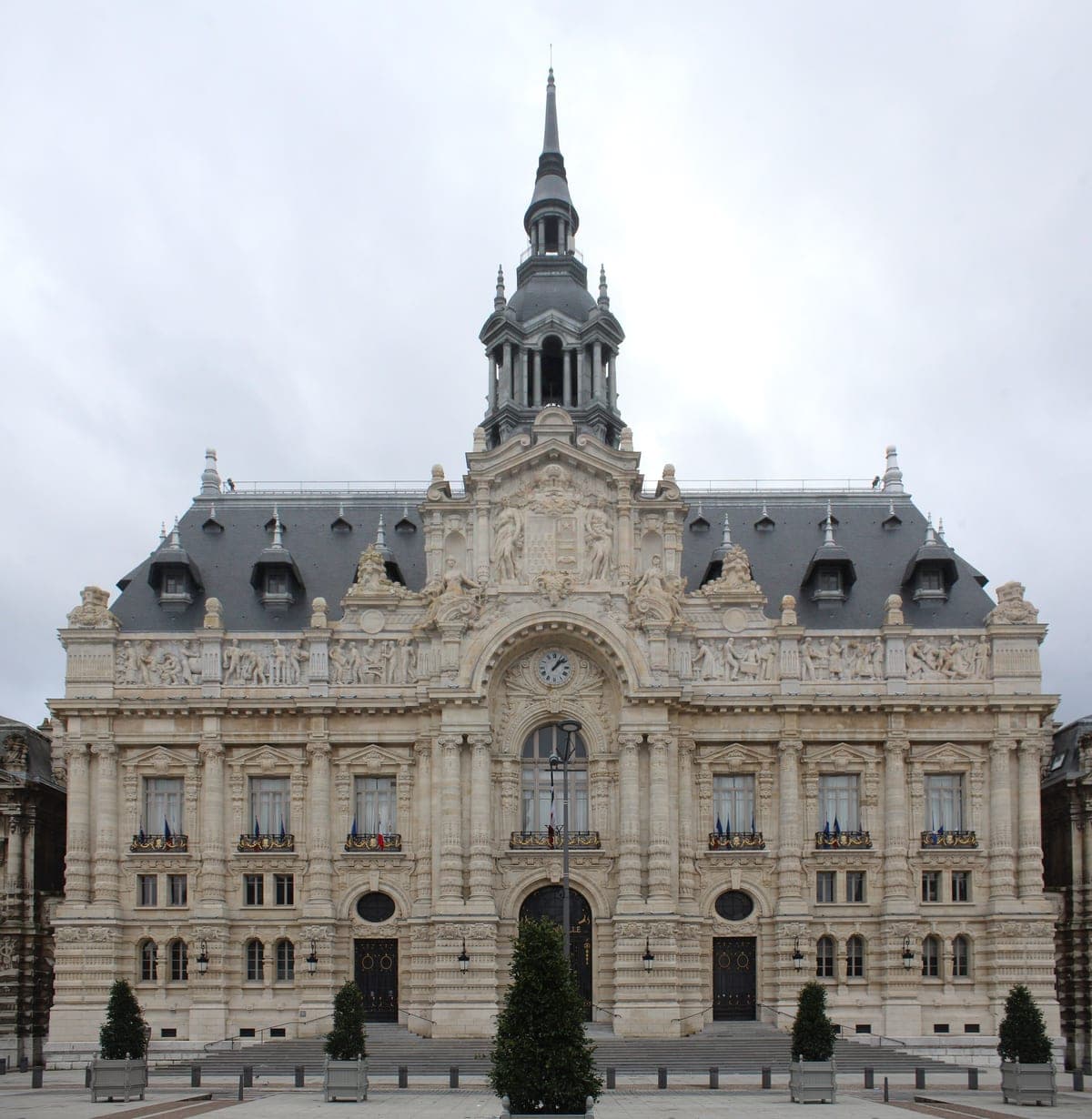 Roubaix (59100)