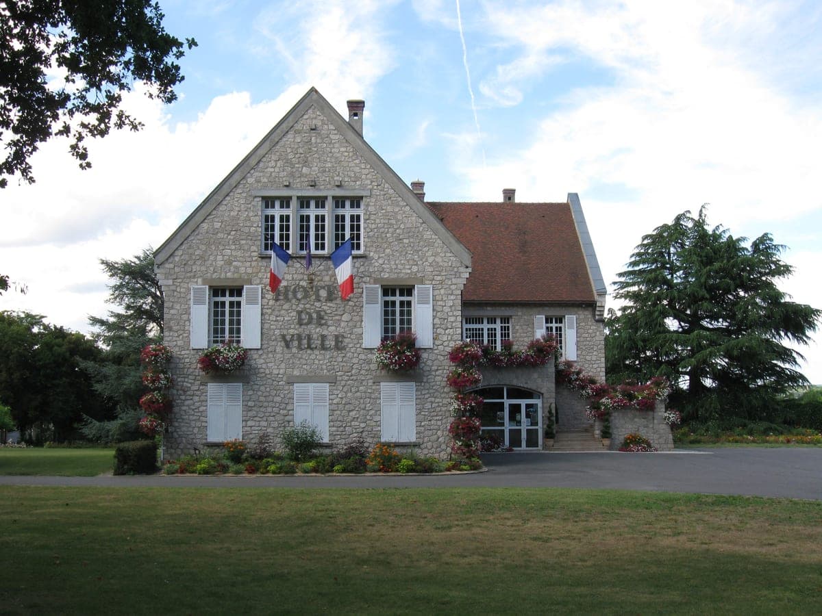 Saint-Pierre-lès-Nemours (77140)
