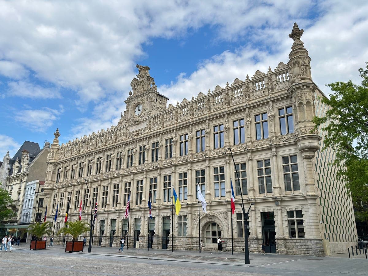 Valenciennes (59300)